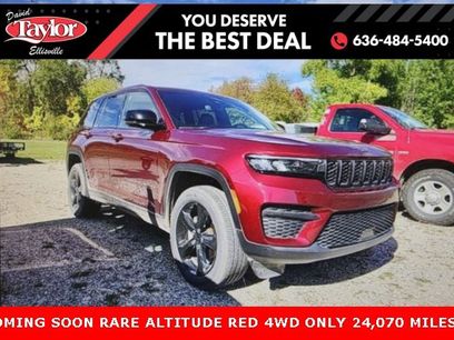 Used 2023 Jeep Grand Cherokee Altitude