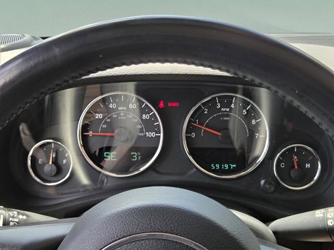 Used 2018 Jeep Wrangler Unlimited Sport AWD/4WD image 25