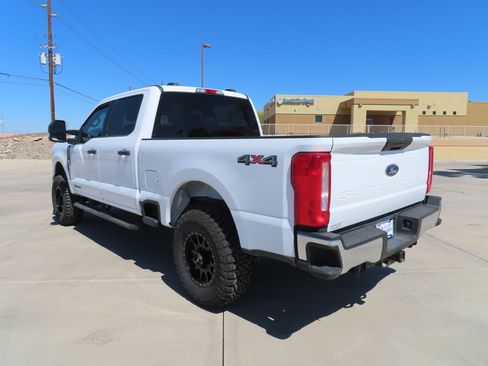 Used 2024 Ford F250 XLT image 7