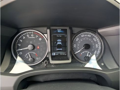 Used 2023 Toyota Tacoma TRD Sport w/ TRD Premium Sport Package AWD/4WD image 23