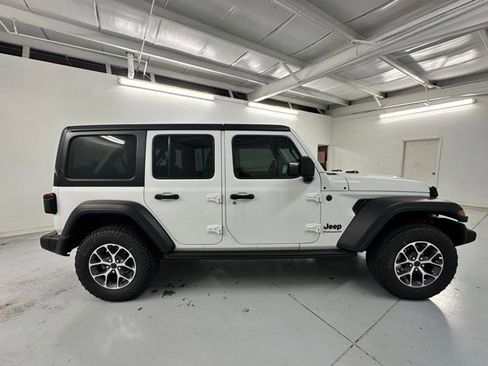 New 2024 Jeep Wrangler Unlimited Sport image 5