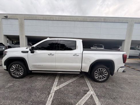 Used 2024 GMC Sierra 1500 Denali Ultimate AWD/4WD image 6