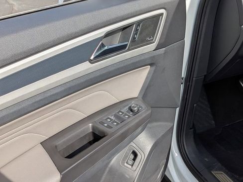 Used 2022 Volkswagen Atlas SEL Premium AWD/4WD image 14