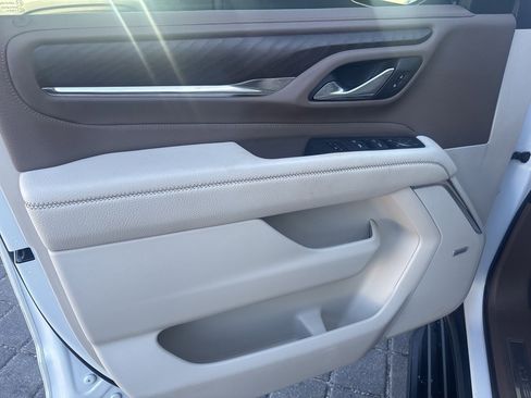 Used 2024 GMC Yukon Denali image 12