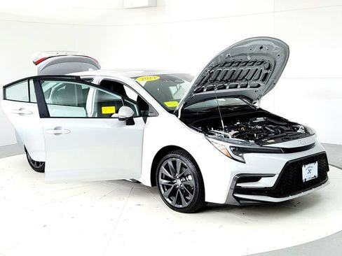 Certified 2024 Toyota Corolla SE FWD image 12