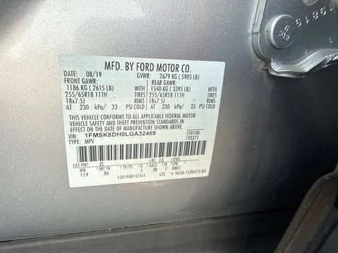 Used 2020 Ford Explorer XLT AWD/4WD image 12