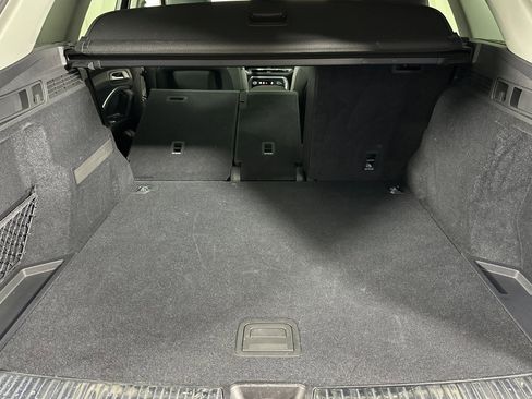 Used 2025 Audi Q5 Premium w/ Convenience Package image 14