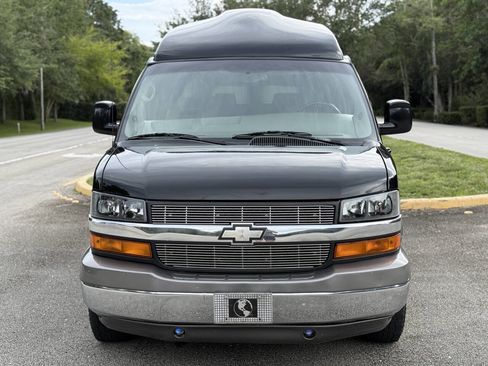 Used 2007 Chevrolet Express 2500 Extended w/ Preferred Equipment Group RWD image 8