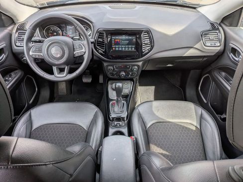 Certified 2021 Jeep Compass Latitude image 18