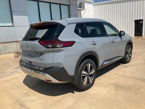 Used 2023 Nissan Rogue Platinum w/ Platinum Premium Package AWD/4WD image 40