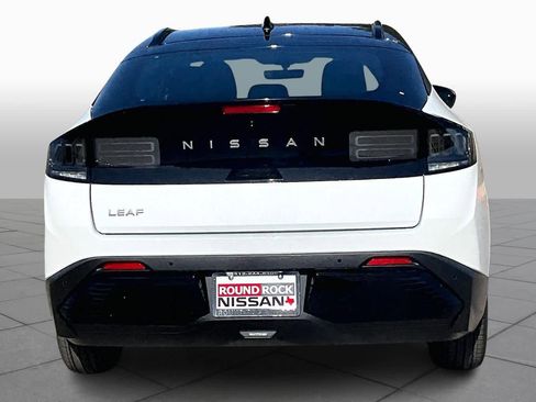 New 2026 Nissan Leaf Platinum+ image 4