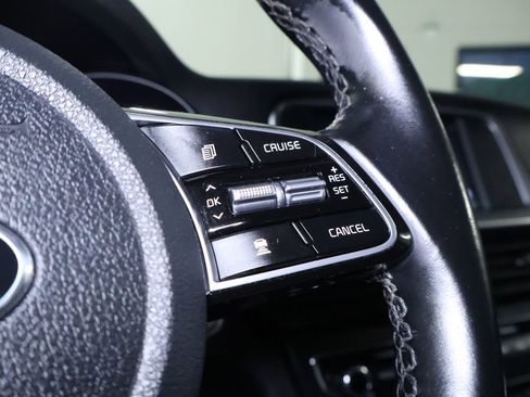 Used 2020 Kia Optima Premium image 22