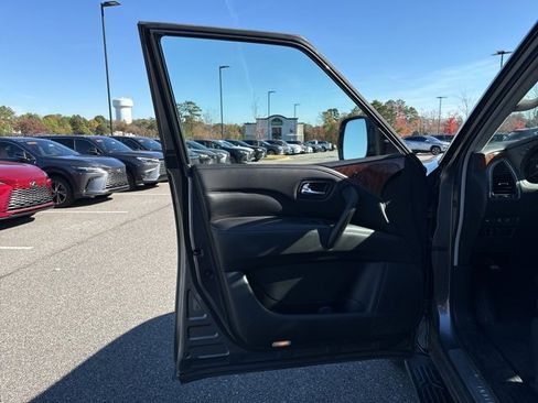 Used 2018 INFINITI QX80 2WD w/ Driver Assistance Package image 6