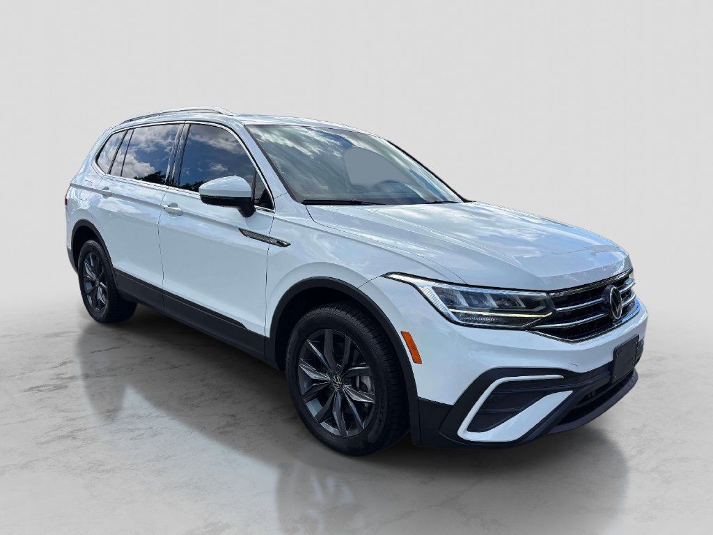 Used 2022 Volkswagen Tiguan SE AWD/4WD image 7