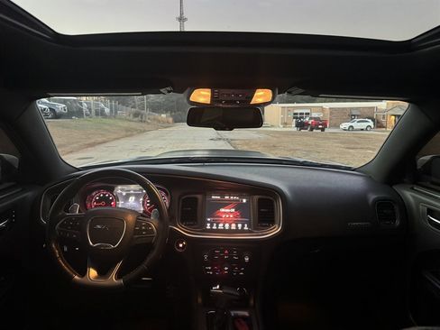 Used 2016 Dodge Charger SRT Hellcat w/ Harman/Kardon Audio Group image 16