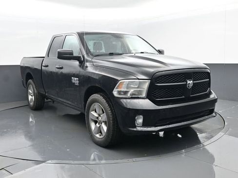 Used 2019 RAM 1500 Express w/ Express Value Package image 3