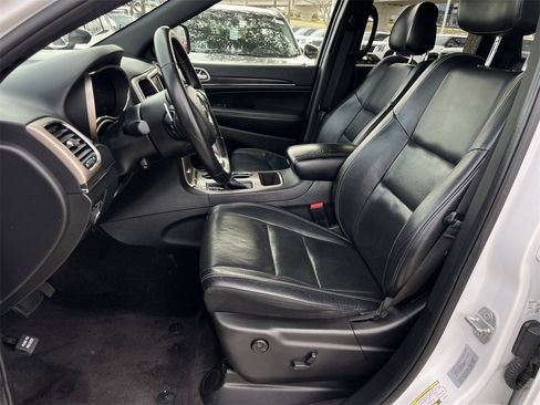 Used 2017 Jeep Grand Cherokee Limited w/ Luxury Group II image 21