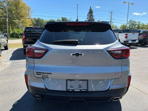 Used 2024 Chevrolet TrailBlazer RS w/ Convenience Package AWD/4WD image 6