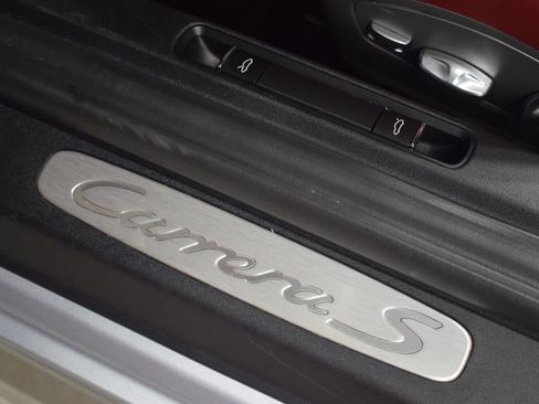 Used 2017 Porsche 911 Carrera S RWD image 39