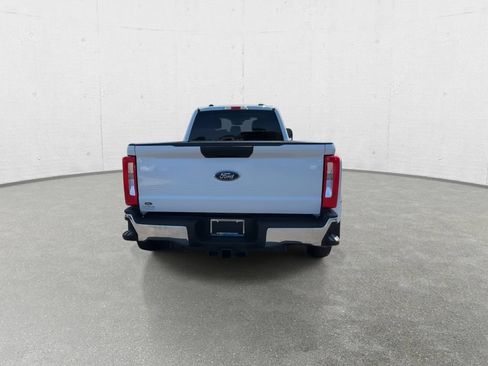 Used 2024 Ford F450 XLT AWD/4WD image 7