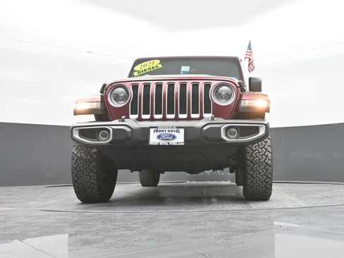 Used 2021 Jeep Wrangler Unlimited Sahara w/ Cold Weather Group AWD/4WD image 33