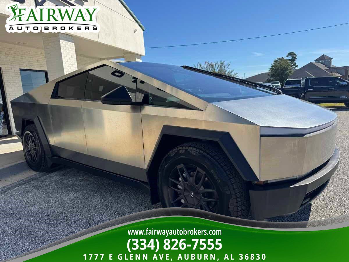 Used 2026 Tesla Cybertruck AWD Crew Cab image 3