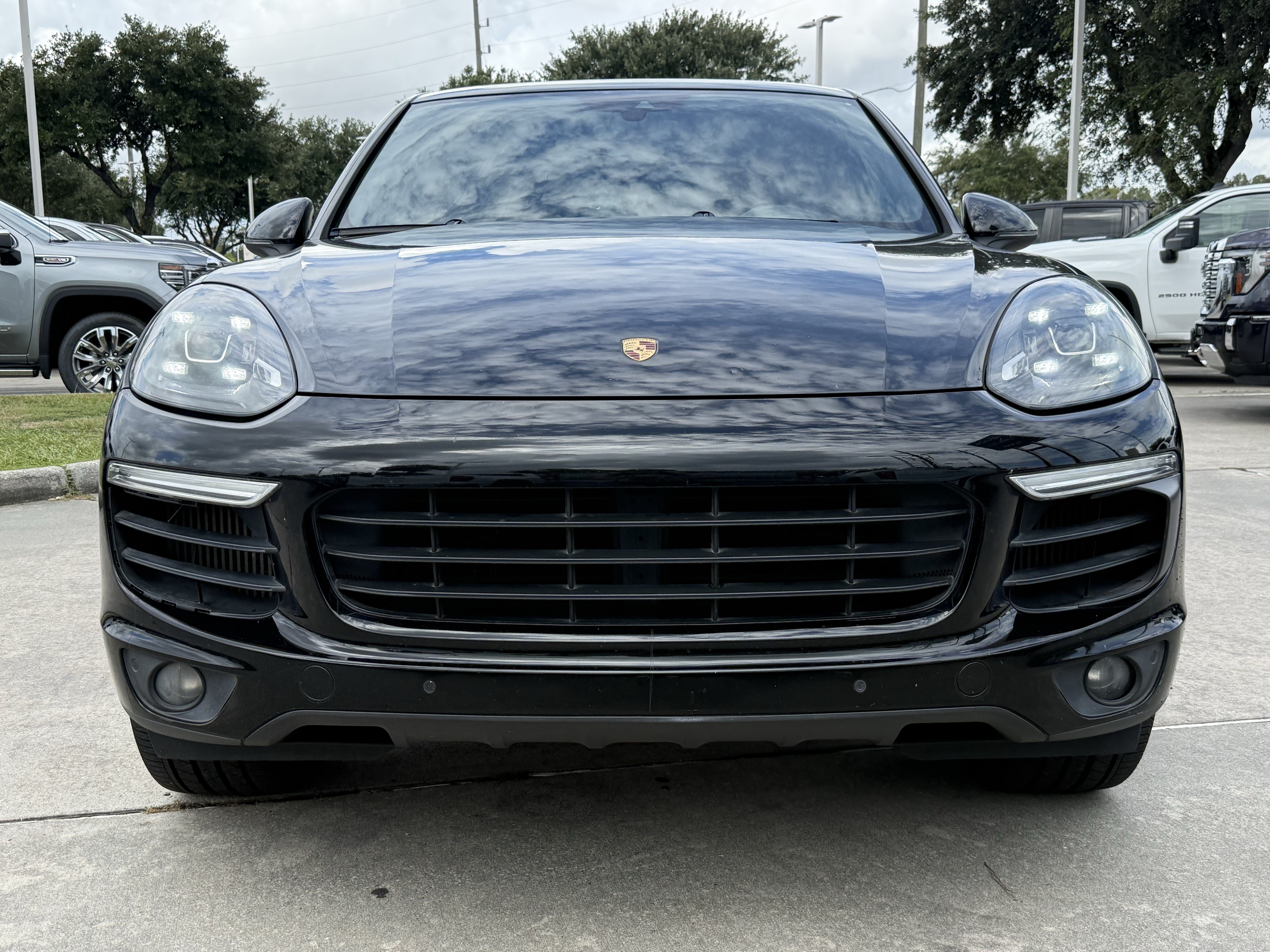 Used 2016 Porsche Cayenne S AWD/4WD image 10