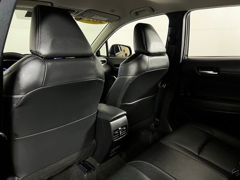 Certified 2025 Toyota Corolla Cross XLE image 22