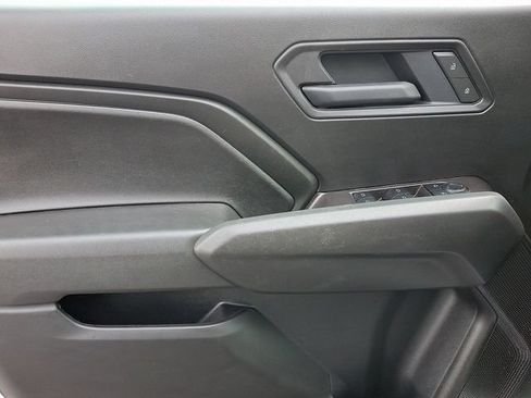 Used 2025 Chevrolet Colorado W/T w/ Advanced Trailering Package AWD/4WD image 12