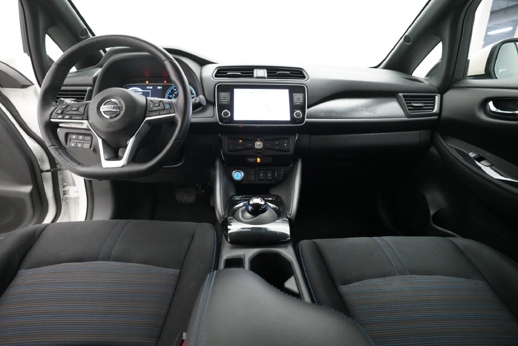 Used 2022 Nissan Leaf SV Plus FWD image 4