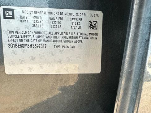 Used 2017 Chevrolet Cruze LT image 17