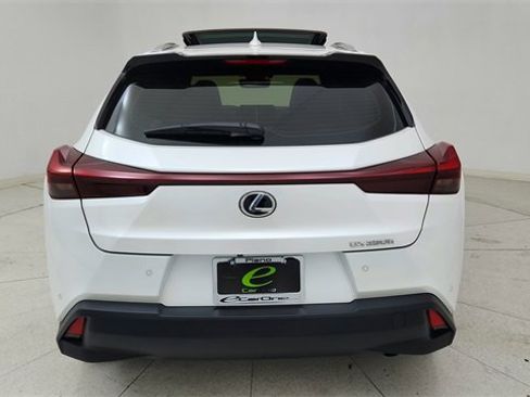 Used 2024 Lexus UX 250h FWD image 5