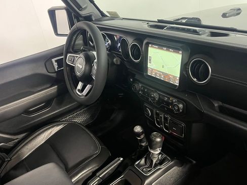 Used 2023 Jeep Wrangler Unlimited Sahara w/ Cold Weather Group image 30