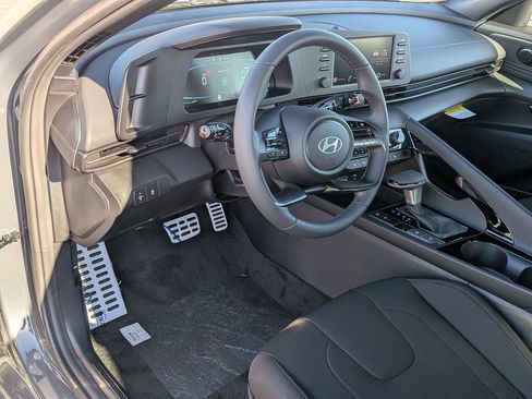 New 2026 Hyundai Elantra SEL Sport image 8