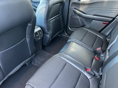 New 2025 Ford Escape SE image 11