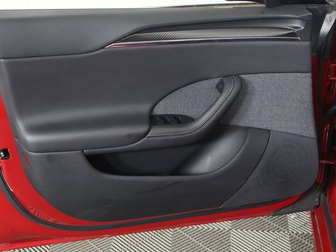 Used 2021 Tesla Model S Plaid image 22