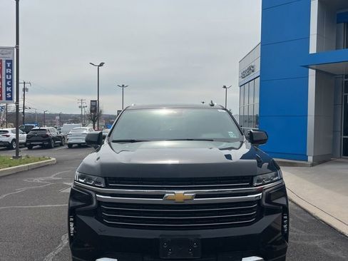 Used 2024 Chevrolet Suburban LT image 16