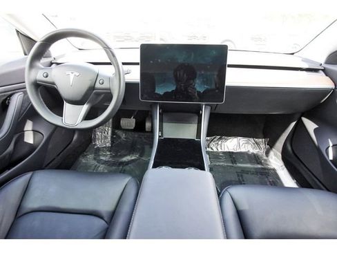 Used 2019 Tesla Model 3 Long Range RWD image 8