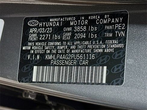 Used 2023 Hyundai Elantra Limited image 26