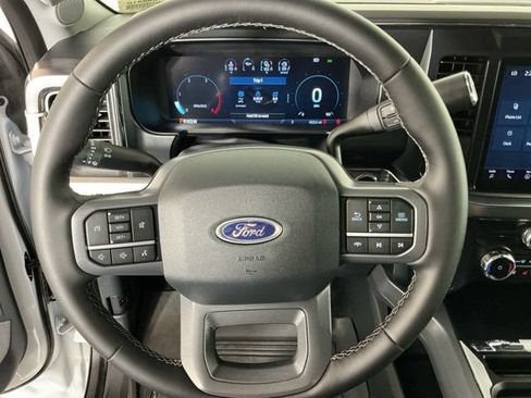 Used 2025 Ford F450 Lariat w/ FX4 Off-Road Package AWD/4WD image 19