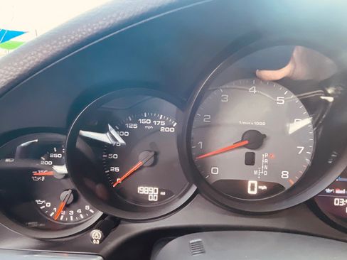 Used 2019 Porsche 911 Carrera S image 38