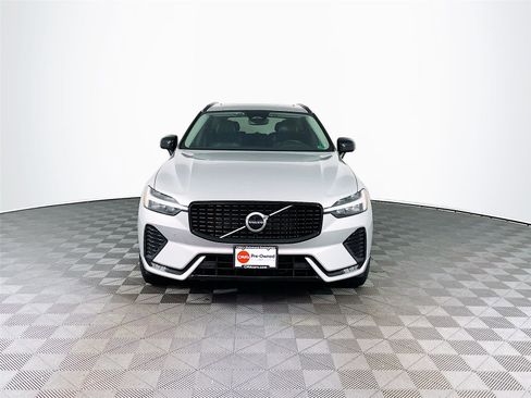 Used 2024 Volvo XC60 B5 Core image 2