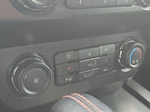 Used 2020 Ford F150 XLT w/ Equipment Group 302A Luxury image 19