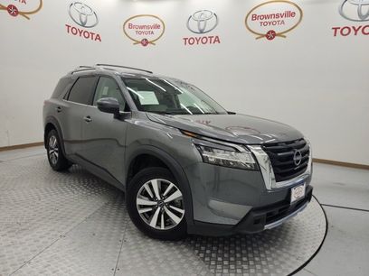 Used 2023 Nissan Pathfinder SL