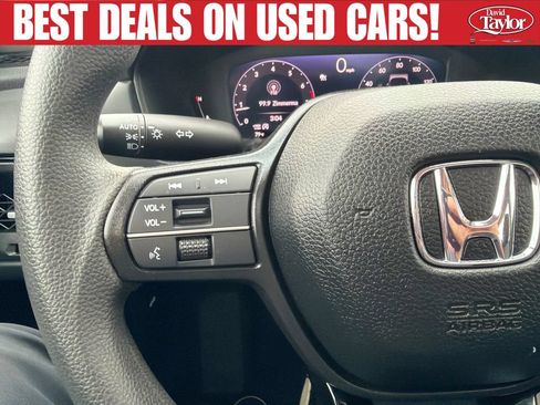 Used 2024 Honda Accord EX image 19