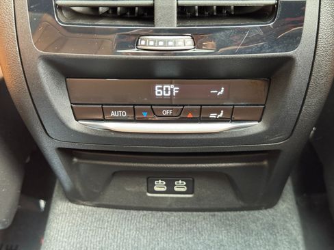Used 2024 BMW X3 sDrive30i w/ Premium Package RWD image 37