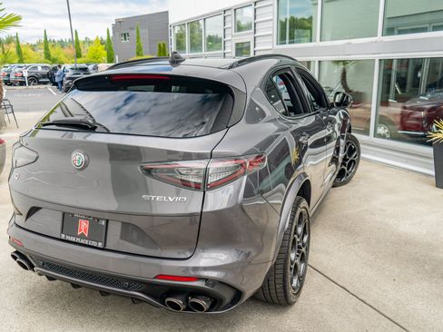 Used 2024 Alfa Romeo Stelvio Quadrifoglio w/ Active Assist Plus Package AWD/4WD image 6