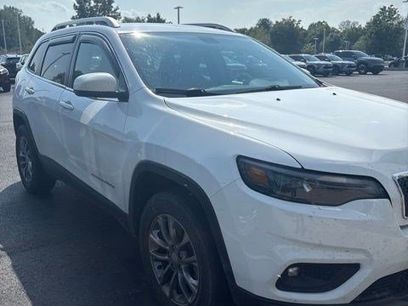 Used 2019 Jeep Cherokee Latitude Plus w/ Comfort/Convenience Group