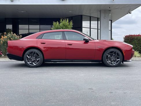 New 2026 Dodge Charger R/T w/ Blacktop Package AWD/4WD image 8