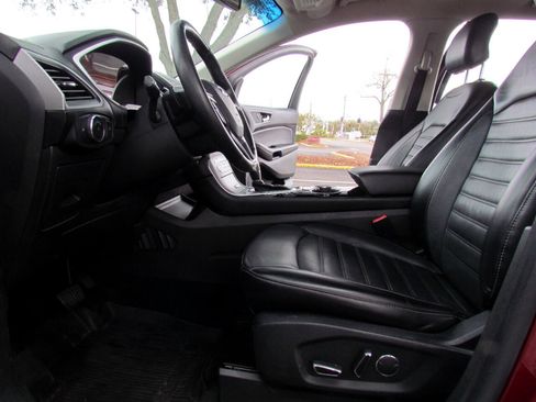 Used 2017 Ford Edge SEL w/ Equipment Group 201A image 18